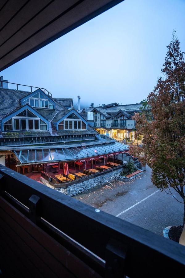 Blackcomb Lodge Уистлер Экстерьер фото