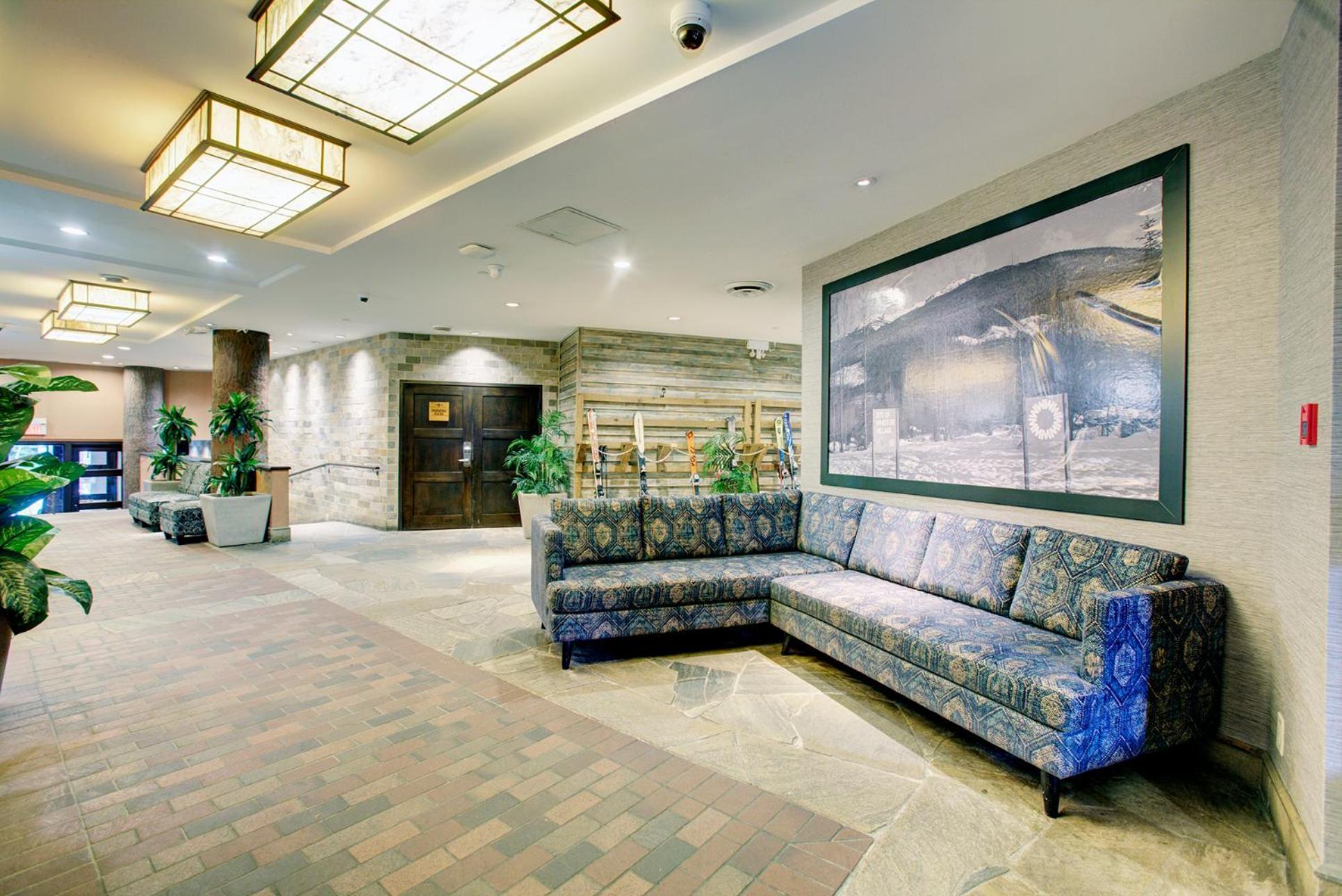 Blackcomb Lodge Уистлер Экстерьер фото